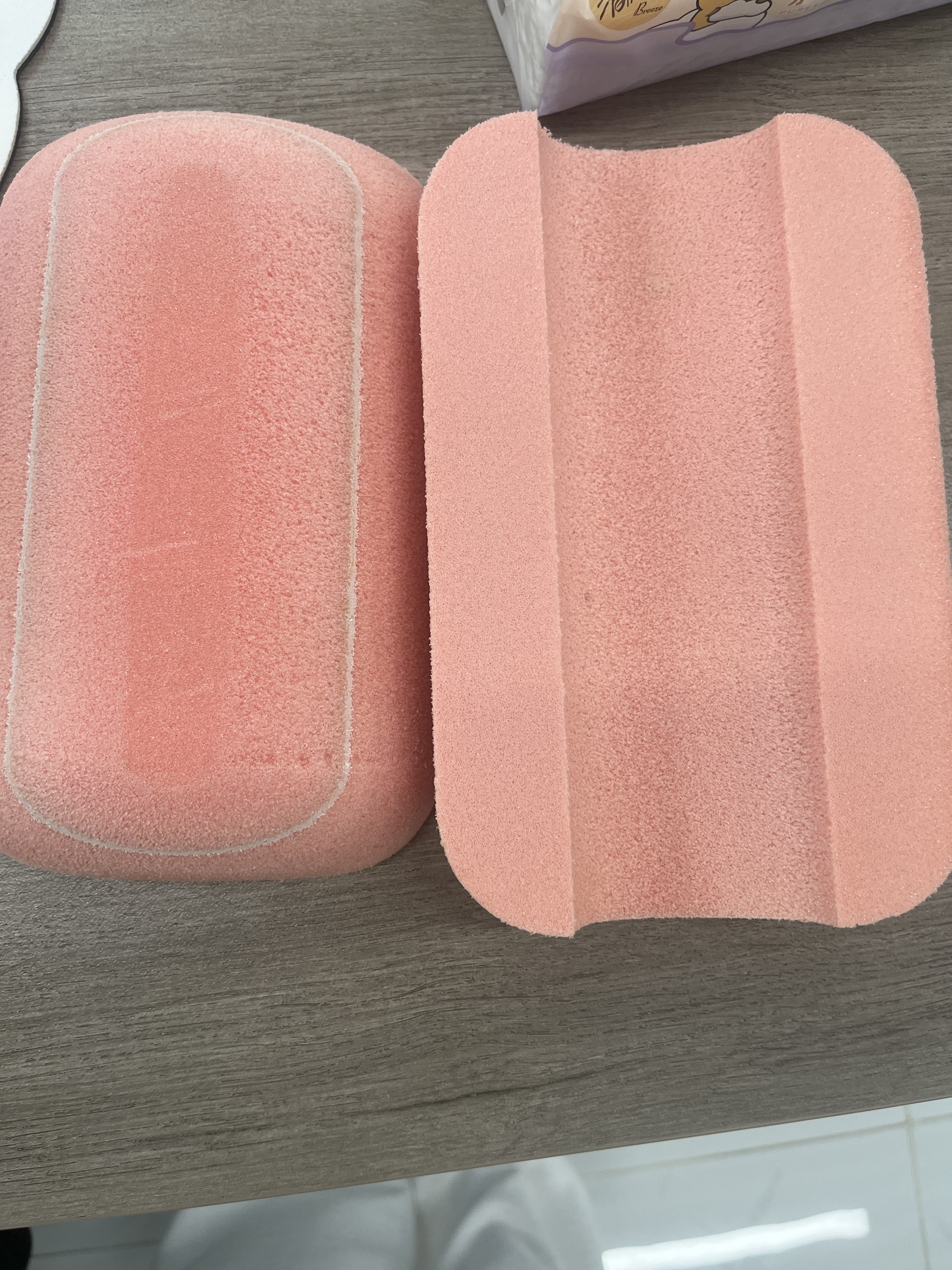 Pr&auml;zisions-CNC-gefr&auml;ste Flotationsschaummodule mit gerillter Oberfl&auml;che f&uuml;r eine verbesserte Harzbindung in schwimmenden Schaumverbundwerkstoffen