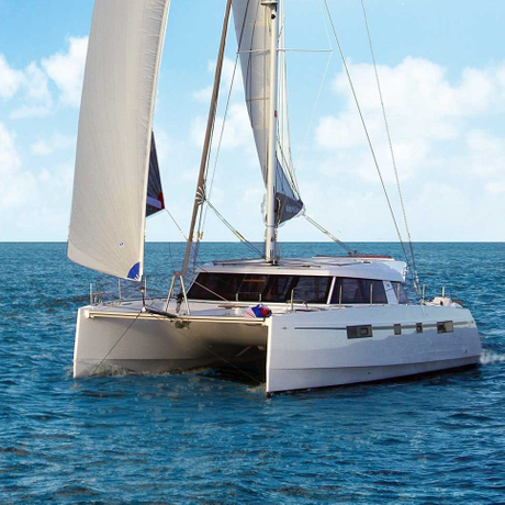bavaria-cm-nautitechline-nautitech46open-exterior-01.jpg
