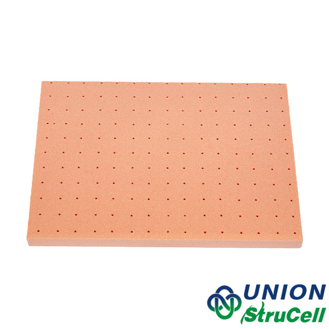 P100 anima in schiuma PVC certificato DNV GL in fase di laminazione nella struttura dello scafo applicazioni marine