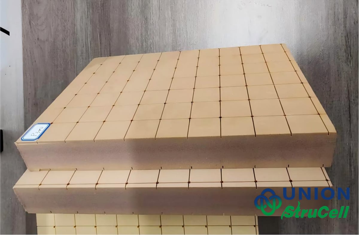 Panneau en Mousse PVC (Soleil plaque ) vs Noyau en Mousse PVC&nbsp;: Quelle est la diff&eacute;rence&nbsp;?